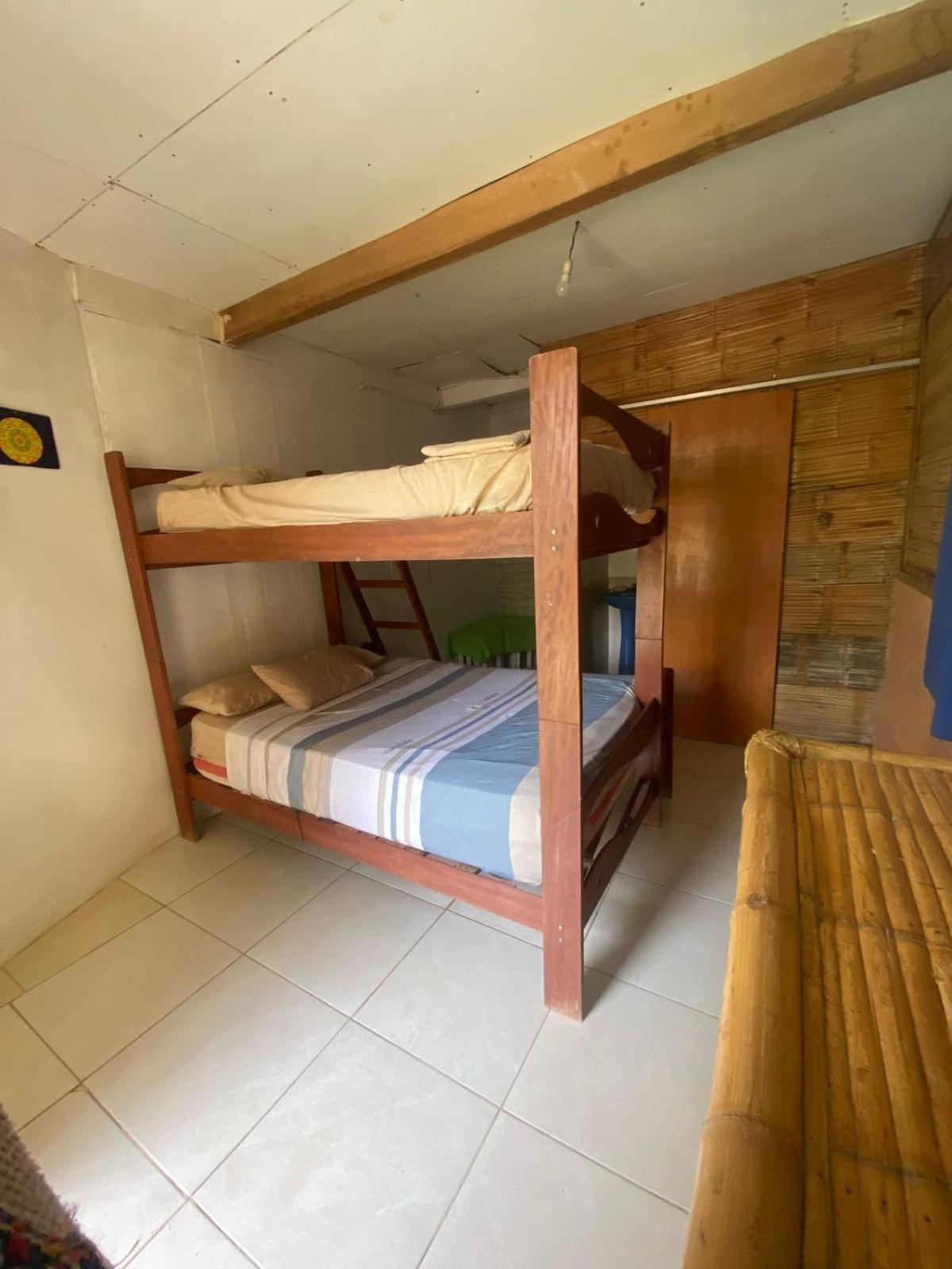 Wiracocha Hostal 曼克拉 外观 照片